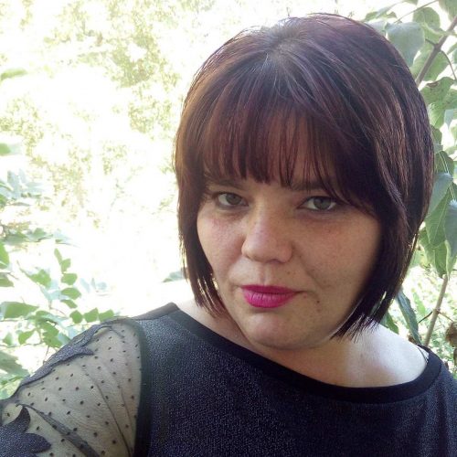4 фото вчителів, ПІБ та посада кожного _ №4 Федоренко Оксана В’ячеславівна Вчитель хімії,біології, фізики – Оксана Федоренко (1) 4 фото вчителів, ПІБ та посада кожного _ №4 Федоренко Оксана В'ячеславівна Вчитель хімії,біології, фізики - Оксана Федоренко (1)